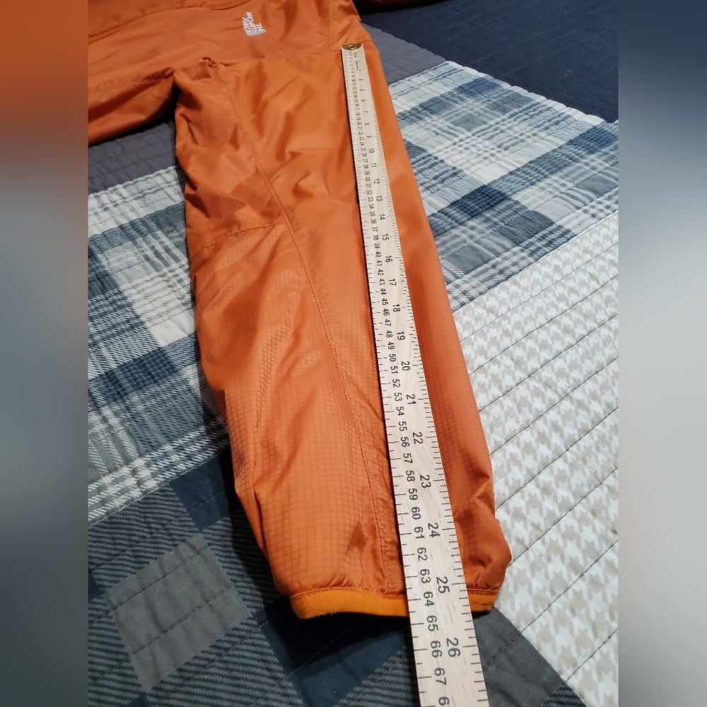 The North Face Pitaya Hooded Fleece Lined Windbreaker - Picture 11 of 11